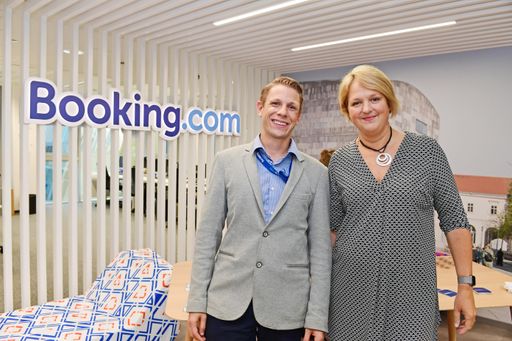  Ernst Wanek, Area Manager für Österreich und
Edith Geurtsen, Regional Director für Deutschland, Zentral- und
Osteuropa bei Booking.com