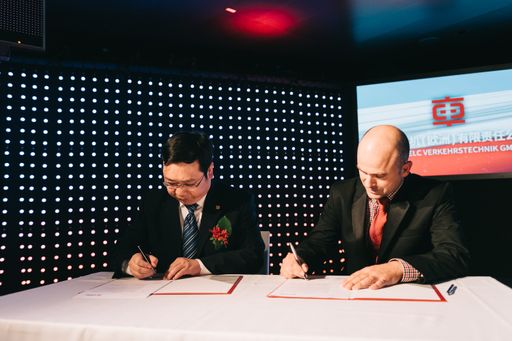 Vorschau Bild von Unterzeichnung des Kooperationsvertrages