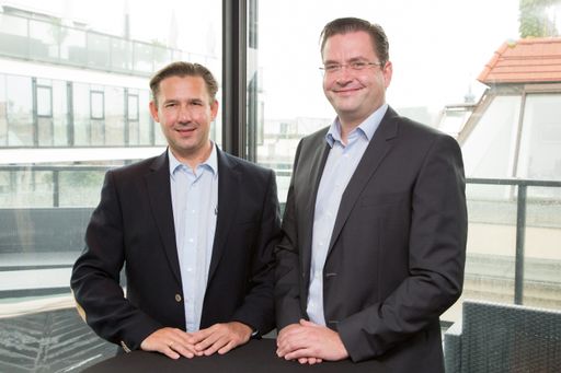 http://www.apa-fotoservice.at/galerie/8244 Im Bild
v.l.n.r.: Mag. Christian Pedak, CEO; Dr. Roland Pedak, CRO