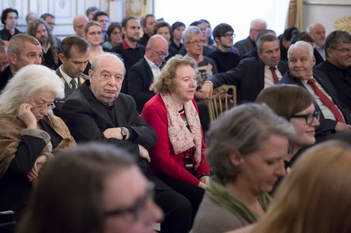 Vorschau Bild von Zeitzeugin und Widerstandskämpferin Käthe Sasso und
KZ-Überlebender und Zeitzeuge Rudi Gelbard mit Gattin.