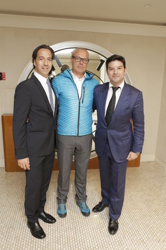  Aurelio General Manager Axel Pfefferkorn (links), iSKI CEO
Christian Vonach (Mitte), StandArt General Manager Fernando Rojo
(rechts)