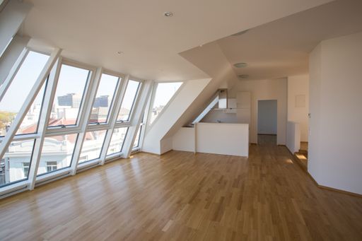 Vorschau Bild von Die modernen Wohnungen im Dachgeschoss der Alser
Straße 71 stehen ab sofort zur Vermietung frei.