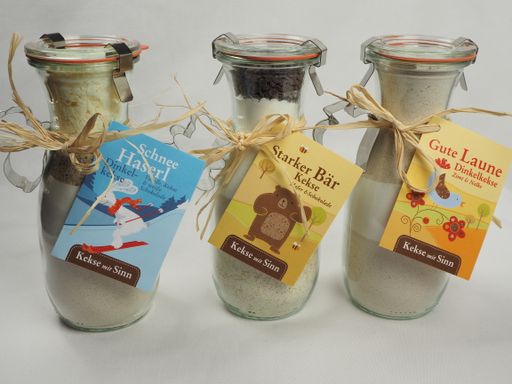 Vorschau Bild von Drei von sechs Kekse-mit-Sinn-Sorten sind aktuell
auch im Glas erhältlich: Schnee-Haserl, Starker Bär und Gute Laune.