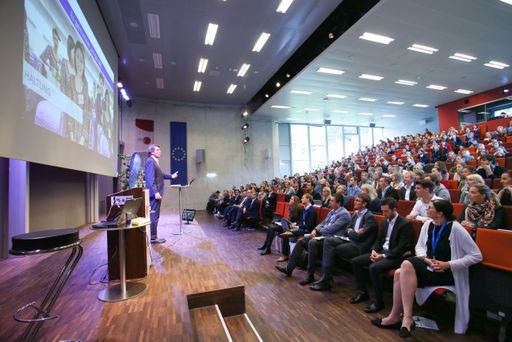 Vorschau Bild von FH Salzburg, Die Digitalisierung der
Tourismuswirtschaft, 20.10.2016. Foto: Franz Neumayr/SB
