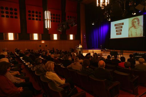 Vorschau Bild von Die Preisverleihung fand vor rund 200 geladenen
Gästen im Rahmen einer Matinee im ORF Radiokulturhaus am 13.
November statt.