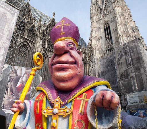 Der Kardinal-Schlitten. Aus Zeichen des Protest
wird er am 17.11. um 16.00 beim Bundeskanzleramt auffahren.