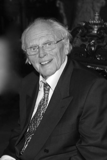  Dr. Herbert Fleissner