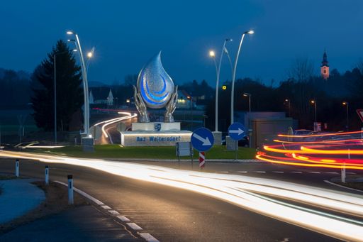 Künstlerisch gestalteter Kreisverkehr Bad
Waltersdorf