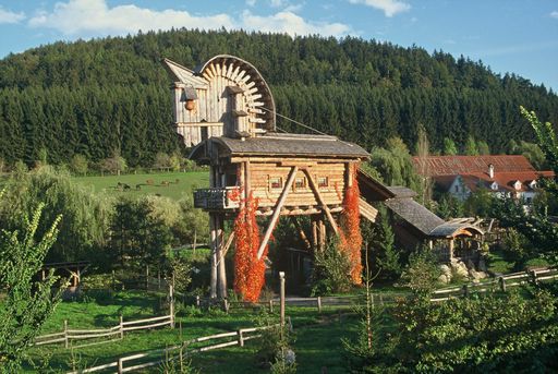 Vorschau Bild von Noch bunter, noch vielfältiger: Eintritt frei
heißt es vom 1. April bis 31. Oktober 2017 bei 134 Ausflugszielen.
Außerdem gibt es tolle Ermäßigungen bei Bonusbetrieben. Neu auch bei
Top-Thermen und Kulturveranstaltern. Infos auf
www.steiermark-card.net