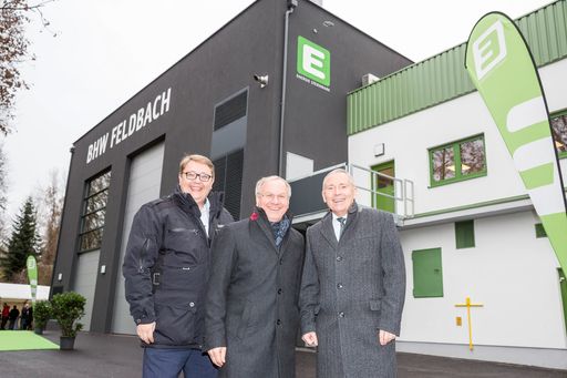 (v.l.n.r.): Vorstandsdirektor Martin Graf,
Bürgermeister von Feldbach Josef Ober und Vorstandssprecher
Christian Purrer