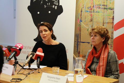 Vorschau Bild von Pressekonferenz "Ärzte ohne Grenzen unterstützt psychologische
Hilfe für traumatisierte Flüchtlinge in Österreich":
HEMAYAT-Geschäftsführerin Cecilia Heiss und Präsidentin Margaretha
Maleh