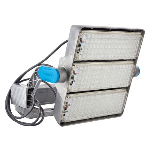 Vorschau Bild von Besonders bei Aufnahmen in Superzeitlupe mit Ultra
HD-Qualität, die höchste Anforderungen an die Flutlicht-Qualität
stellt, zeigt das neue ArenaVision LED Flutlicht-System der
Volkswagen Arena seine Überlegenheit.