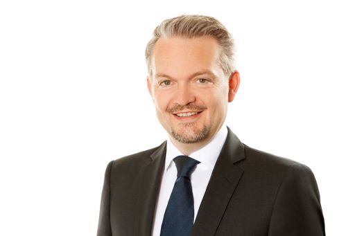 Vorschau Bild von Roger Karner, Geschäftsführer von Philips Lighting,
will den Stadionbesuchern eine neue Erlebniswelt schaffen - von der
Ankunft im Stadion bis zum Ende des Spiels.