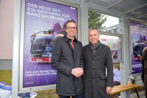  Der Vorstandssprecher der Salzburg AG, Leonard Schitter sowie der
EPAMEDIA, Head of Regional Sales, Thomas Frauenschuh freuen sich
über die gelungene Kampagne.