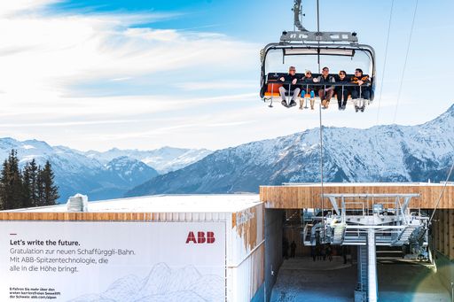  Madrisa eröffnet erste körperbehindertengerechte
Sesselbahn der Schweiz