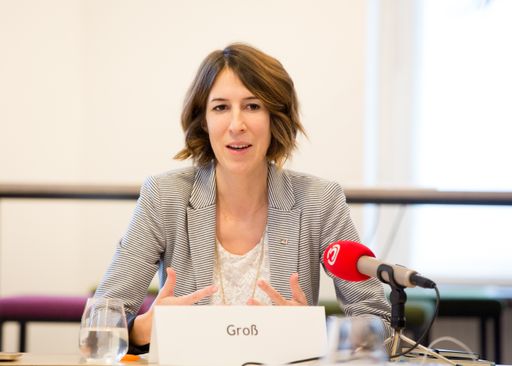WKO JW: Pressegespraech der Jungen Wirtschaft:
Bilanz der letzten drei Jahre und Vorstellung der neuen
Bundesvorsitzenden. FOTO v.l.: Mag. Amelie Gross, Unternehmerin und
neue Bundesvorsitzende der Jungen Wirtschaft