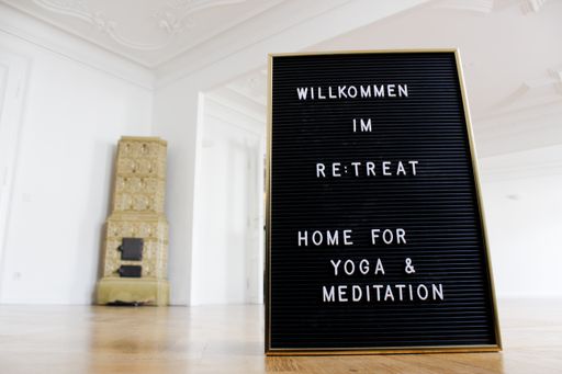 Vorschau Bild von Das Yogastudio RE:TREAT, das am 13. Jänner seine Pforten öffnet,
denkt Yoga und Meditation neu.