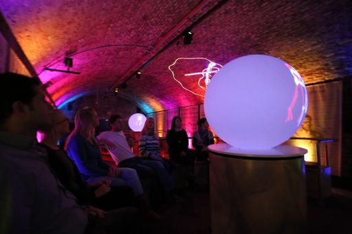  Der neue Wiener Walzer Ride verzaubert die Gäste
seit Kurzem mit toller Lasershow und beeindruckenden Lichteffekten.