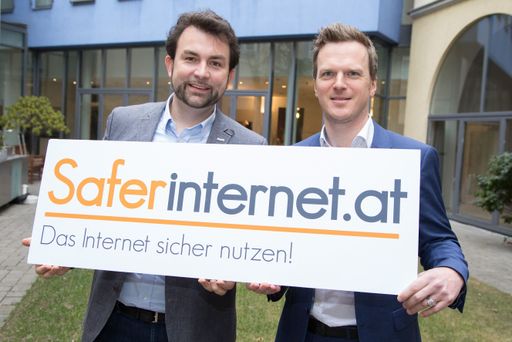 https://www.apa-fotoservice.at/galerie/8684/ Im
Bild v.l.n.r.: Maximilian Schubert (Generalsekretär ISPA – Internet
Service Providers Austria); Bernhard Jungwirth (Saferinternet.at
Koordinator, Geschäftsführer ÖIAT)