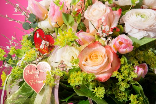Valentinstag-Blumenstrauß bunt