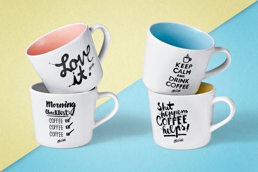 Kaffeeliebhaber können sich auf die neuen,
trendigen McCafé Tassen freuen.