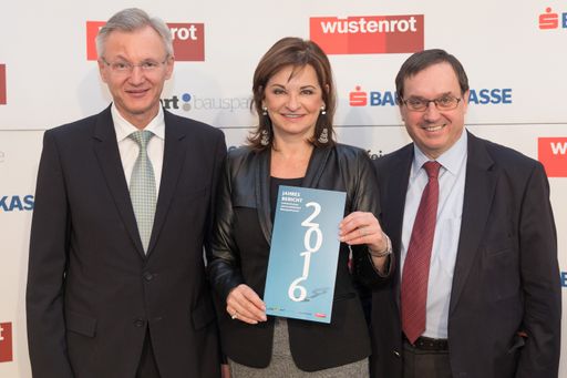 Mag. Url, Dr. Riess, Dr. Schmidinger/ von links
nach rechts/Präsentation Jahresbilanz des Arbeitsforums
österreichischer Bausparkassen (AÖB)