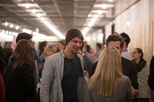 Vorschau Bild von Der PR-Hackathon ist erfolgreich gestartet. Gut 100
Kommunikations-Profis, Entwickler und Designer arbeiten in der
Frankfurter Jahrhunderthalle gemeinsam an der "Mission PR". 20 Teams
haben die Aufgabe, neue Ideen und Prototypen für die PR zu
entwickeln. Es geht um Bots, Influencer-Tools und Analyse-Programme.
Hinter dem Hackathon steht die dpa-Tochter news aktuell. Foto:
Christian Christes. Weiterer Text über ots und
www.presseportal.de/nr/6344 / Die Verwendung dieses Bildes ist für
redaktionelle Zwecke honorarfrei. Veröffentlichung bitte unter
Quellenangabe: "obs/news aktuell GmbH/Christian Christes"