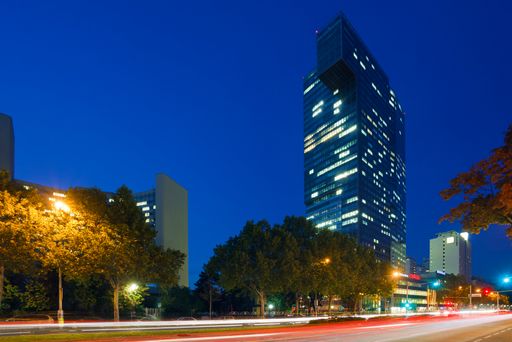  Der IZD-Tower mitten in der grünen Lunge Wiens
gehört nun neben dem LaStafa ebenfalls zum Portfolio von CBRE Global
Investors