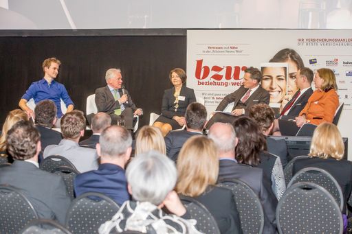 Vorschau Bild von Podiumsdiskussion Maklertag 2017