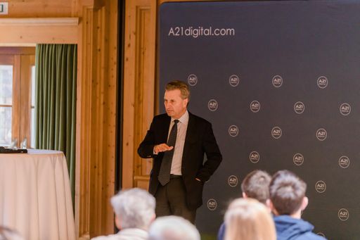 Vorschau Bild von EU-Kommissar Günther H. Oettinger beim A21DIGITAL
LECH SUMMIT
