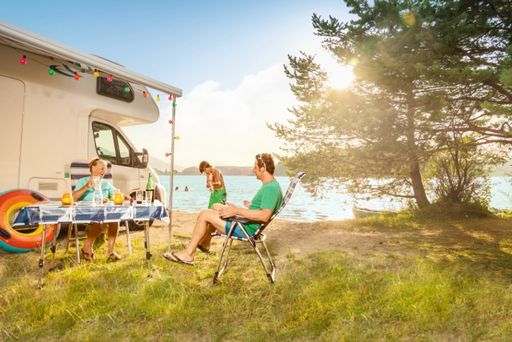  Egal ob am See, am Fuße eines Berges, am Fluss oder
am Bauernhof. In Kärnten stehen mehr als 100 Campingplätze mit
individuellem Flair zur Auswahl.