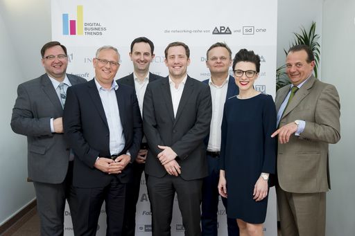  https://www.apa-fotoservice.at/galerie/9140/ Im
Bild v.l.n.r.: Christian Rupp (Wirtschaftskammer Österreich),
Alexander Falchetto (APA-IT), Jan Krims (Deloitte Österreich),
Martin Fluch (A1 Telekom Austria), Andreas Greilhuber (IBM
Österreich), Christine Antlanger-Winter (Mindshare Austria), Thomas
Stern (Moderation, Braintrust)