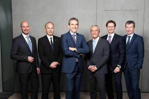 Vorstand UNIQA Österreich, v.l.n.r.: Erik Leyers,
Peter Eichler, Hartwig Löger, Klaus Pekarek, Andreas Kößl, Kurt
Svoboda