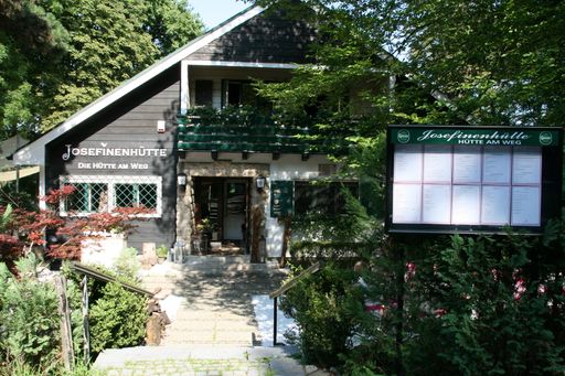 Josefinenhütte am Kahlenberg, Aussenansicht