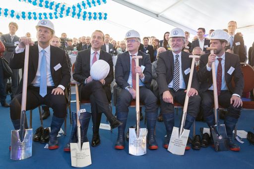 Vorschau Bild von Bereit für den Spatenstich der neuen
biopharmazeutischen Produktionsanlage