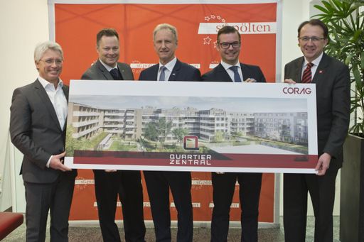 https://www.apa-fotoservice.at/galerie/9142 Am 6.
April wurde das Projekt in St. Pölten vorgestellt: v.l.n.r.: Dr.
Christian Bahn, Geschäftsführer CORAG Real Estate; DI Alexander
Budasch, Geschäftsführer Semper Constantia Immo Invest; KR Heinz
Behacker, Vorstandsvorsitzender VBV – Vorsorgekasse; Mag. Peter
Karl, CEO ERSTE Immobilien; Mag. Matthias Stadler, Bürgermeister von
St. Pölten
