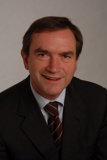 Rechtsanwalt und Versicherungsexperte Dr. Hans-Jörg
Vogl