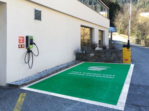 Die ersten Greenstorm E-Tankstellen sind bereits
installiert.