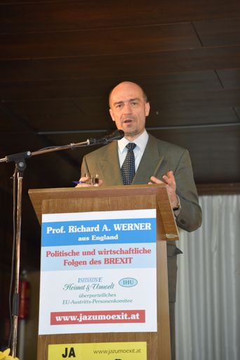 Zitat Prof. Werner: "Der BREXIT wird ein politischer,
wirtschaftlicher und finanzieller Erfolg für Großbritannien!"