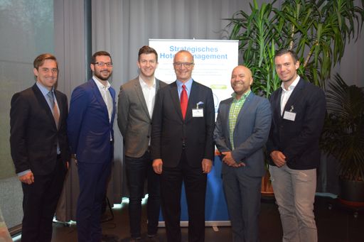  Beim 10. österreichweiten Seminar Strategisches
Hotel-Management im Congresspark Igls thematisierten Experten
Aspekte der Preispsychologie, Preis-Positionierungen und
Preisstrategien mit verblüffenden Erkenntnissen.