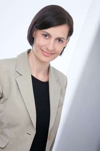 Bild zeigt Judith Schinnerl, Geschäftsführerin META
Communication International GmbH.