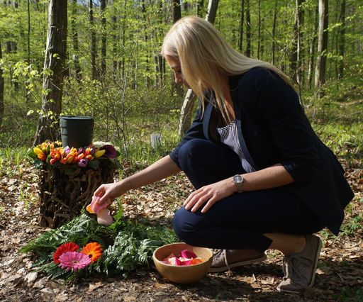 Vorschau Bild von Symbolfoto Eventbestattung