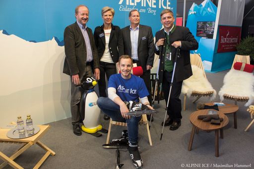  Franz Schafflinger Gasteiner Bergbahnen, Renate
Bauer ALPINE ICE, Maximilian Hammerl (sitzend mit Nordic Ice Skates)
ALPINE ICE, Manfred Mair AST Eis- und Solartechnik, Martin Schobert
ALPINE ICE (von links nach rechts)