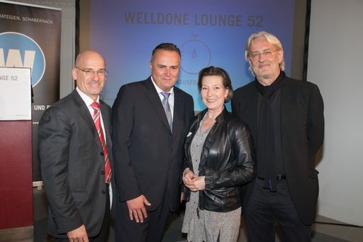 Welldone Lounge 52 Mag. Hanns Kratzer, Mag. Hans
Peter Doskozil, Gabriele Heinisch-Hosek, Robert Riedl