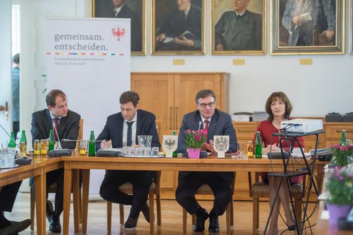Vorschau Bild von LH und Vorsitzender der Landeshauptleutekonferenz Günther Platter
bei der FinanzreferentInnenkonferenz in Innsbruck.