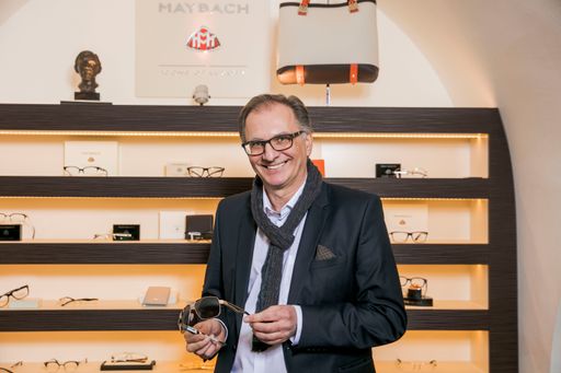 Vorschau Bild von Wolfgang Dworschak, Inhaber THE OPTIC HOUSE &
MAYBACH Boutique GmbH