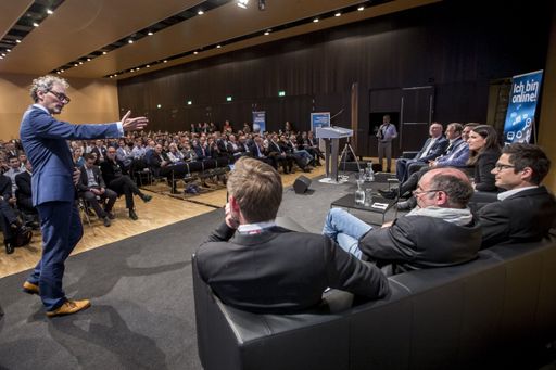 https://www.apa-fotoservice.at/galerie/9162 Im BIld
v.l.n.r.: Christoph Holz-UBIT Wirtschaftskammer Tirol, Michael
Jäger-Standortagentur Tirol, Helmut Hammerl-Landesschulrat für
Tirol, Franz Unterluggauer-Standortagentur Tirol, Barbara M.
Thaler-Wirtschaftskammer Tirol, Christian Rupp-Digitales Österreich,
Helmut Leopold-AIT Austrian Institute of Technology, Martin
Zandonella-UBIT Wirtschaftskammer Österreich