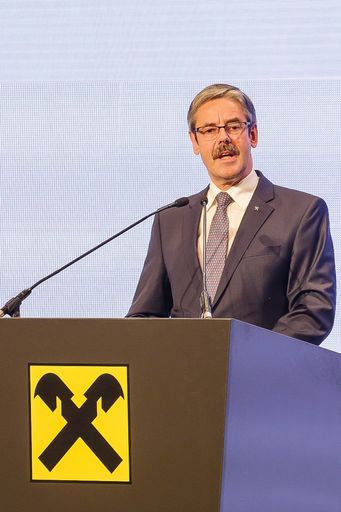 Gastgeber der Jahrestagung von Raiffeisen NÖ-Wien,
Mag. Erwin Hameseder, Obmann der Raiffeisen-Holding NÖ-Wien
