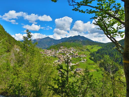  Panoramablick auf Truden im Naturpark