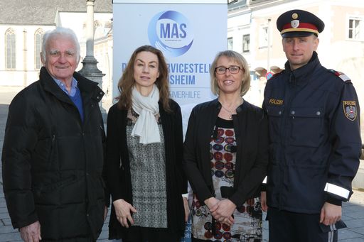  Projekt "Einsatz Demenz" der MAS Alzheimerhilfe,
Donauuniversität Krems und Sicherheitsakademie des Bundesministerium
für Inneres.